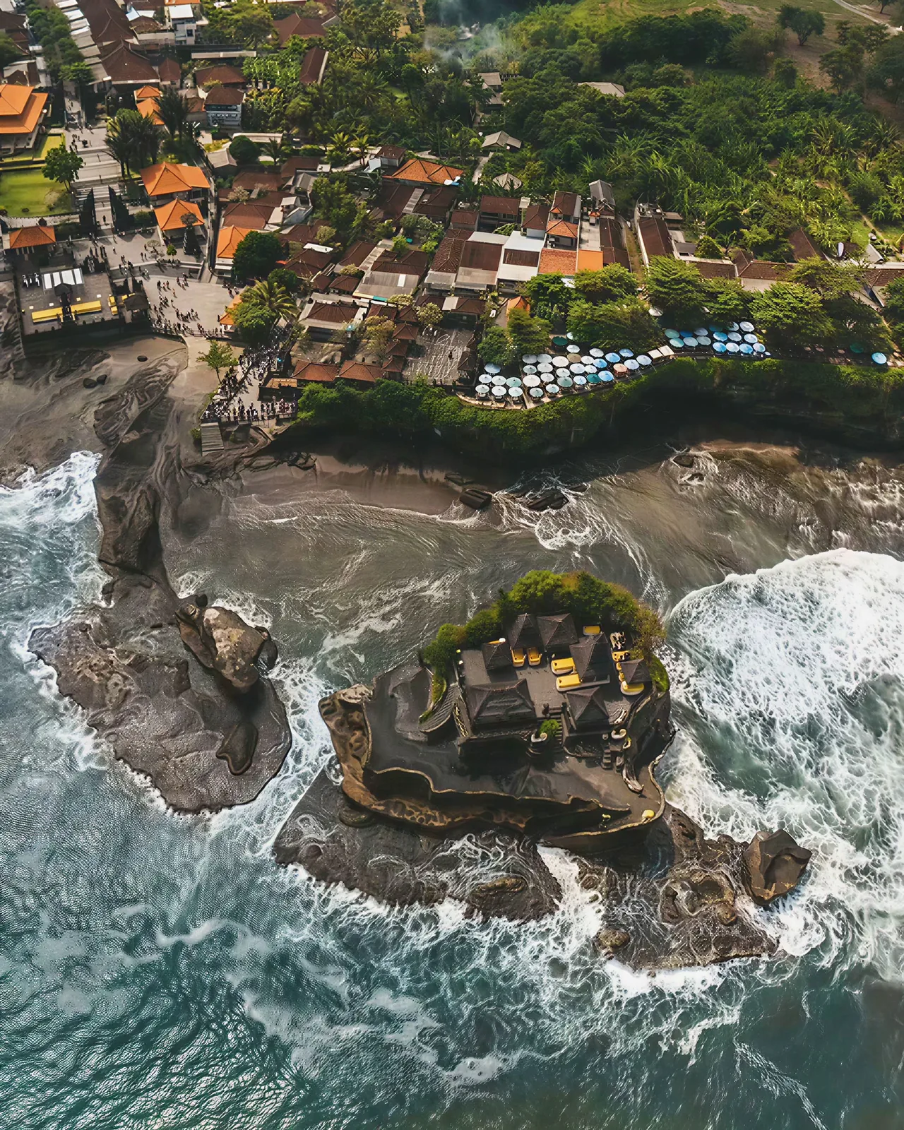 Tanah Lot panorama